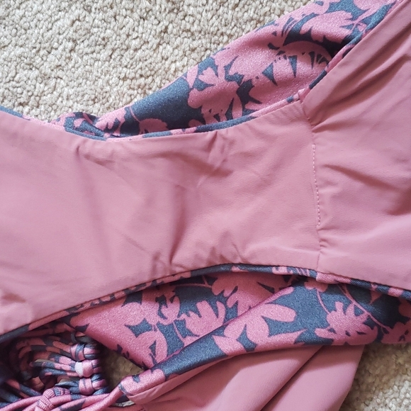 Dolce Vita 2pc bathing suit - Picture 5 of 6